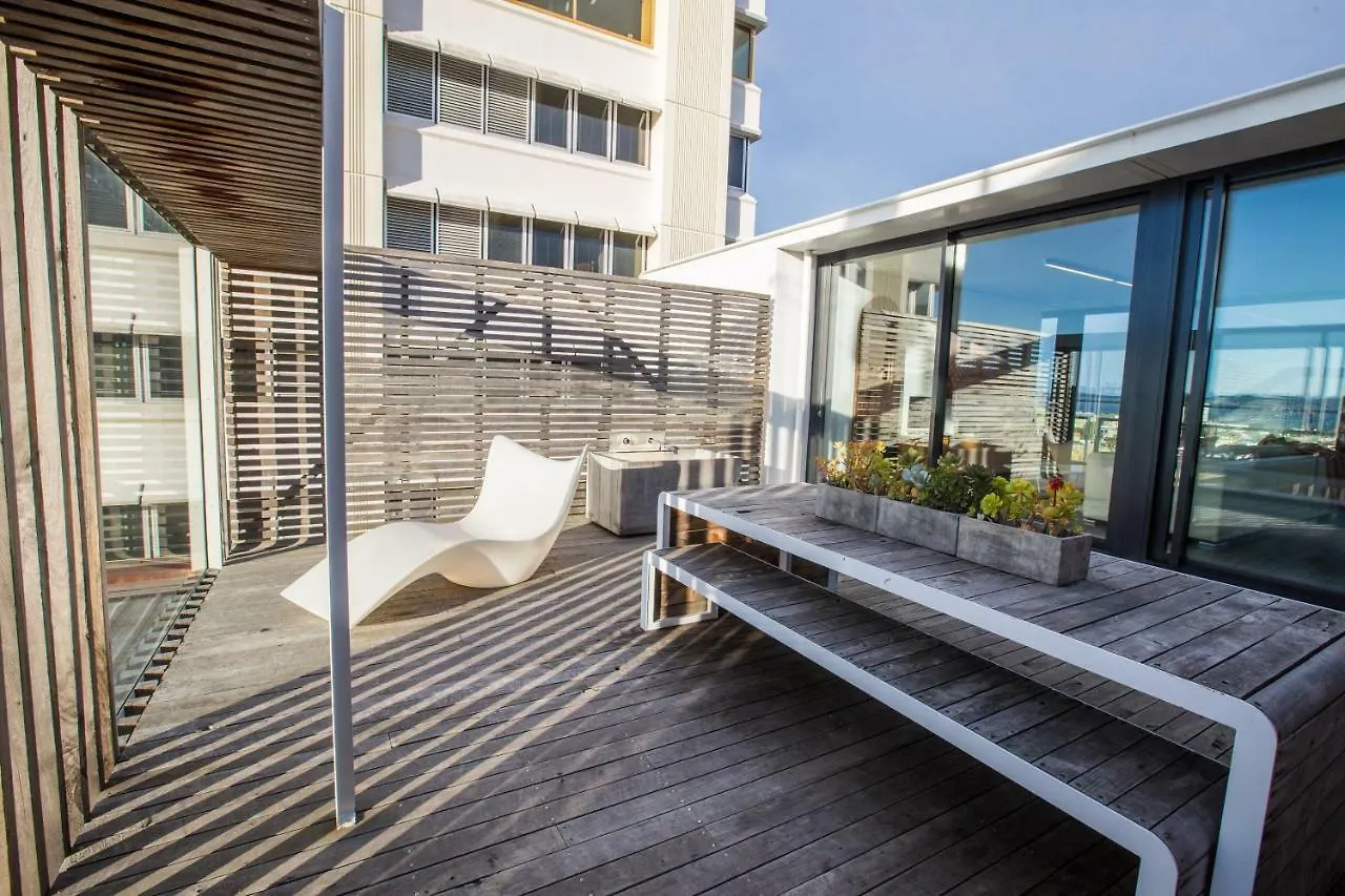 Avalon City Retreat Hobart